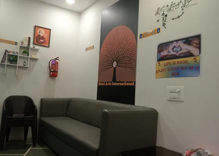 Hotel Arts International